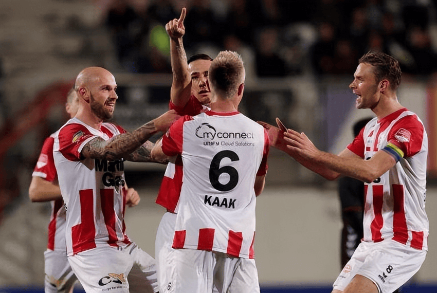 在与教练的 在与教练的