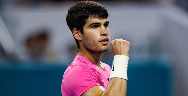 武克切维奇 武克切维奇