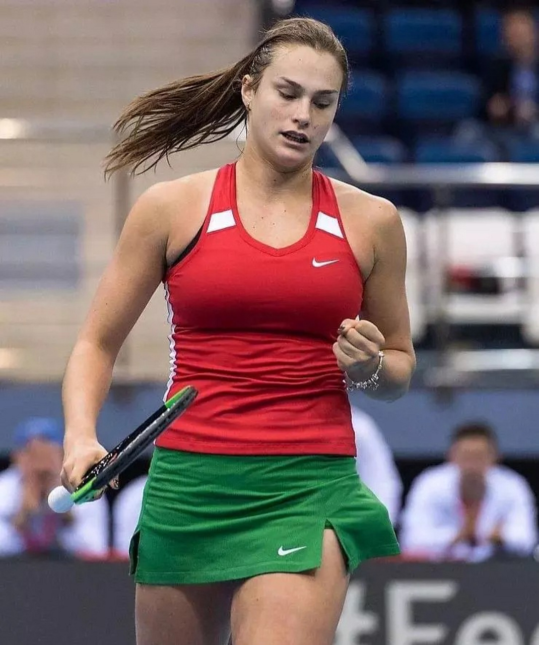 翘首以盼的 翘首以盼的