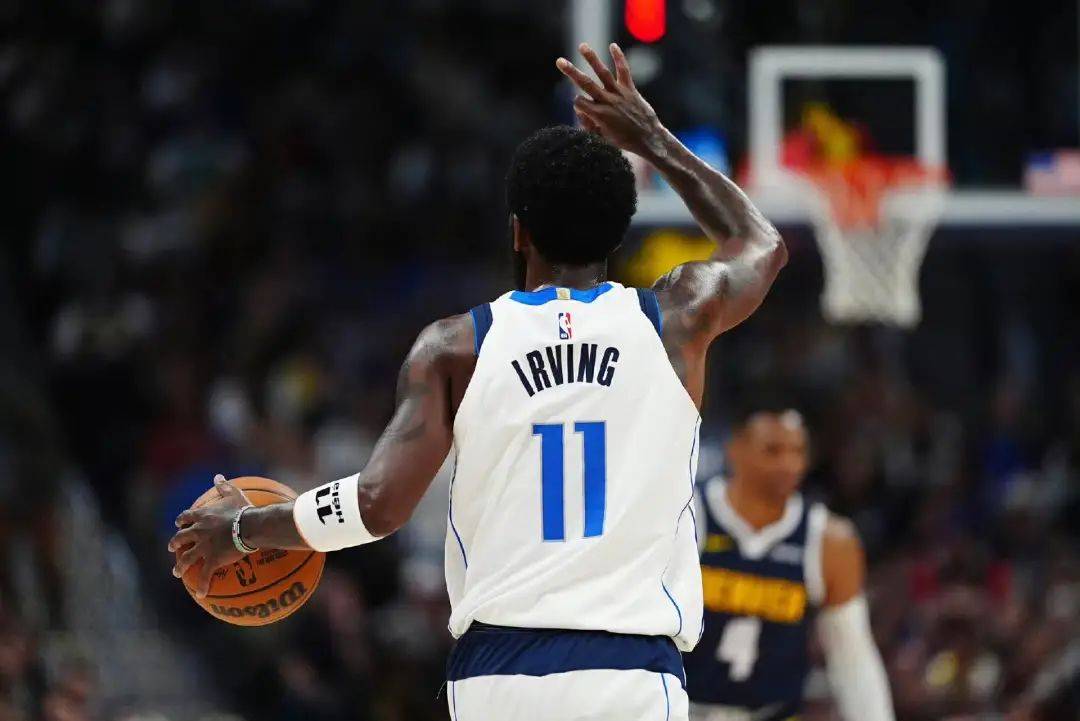 与机动性在 与机动性在