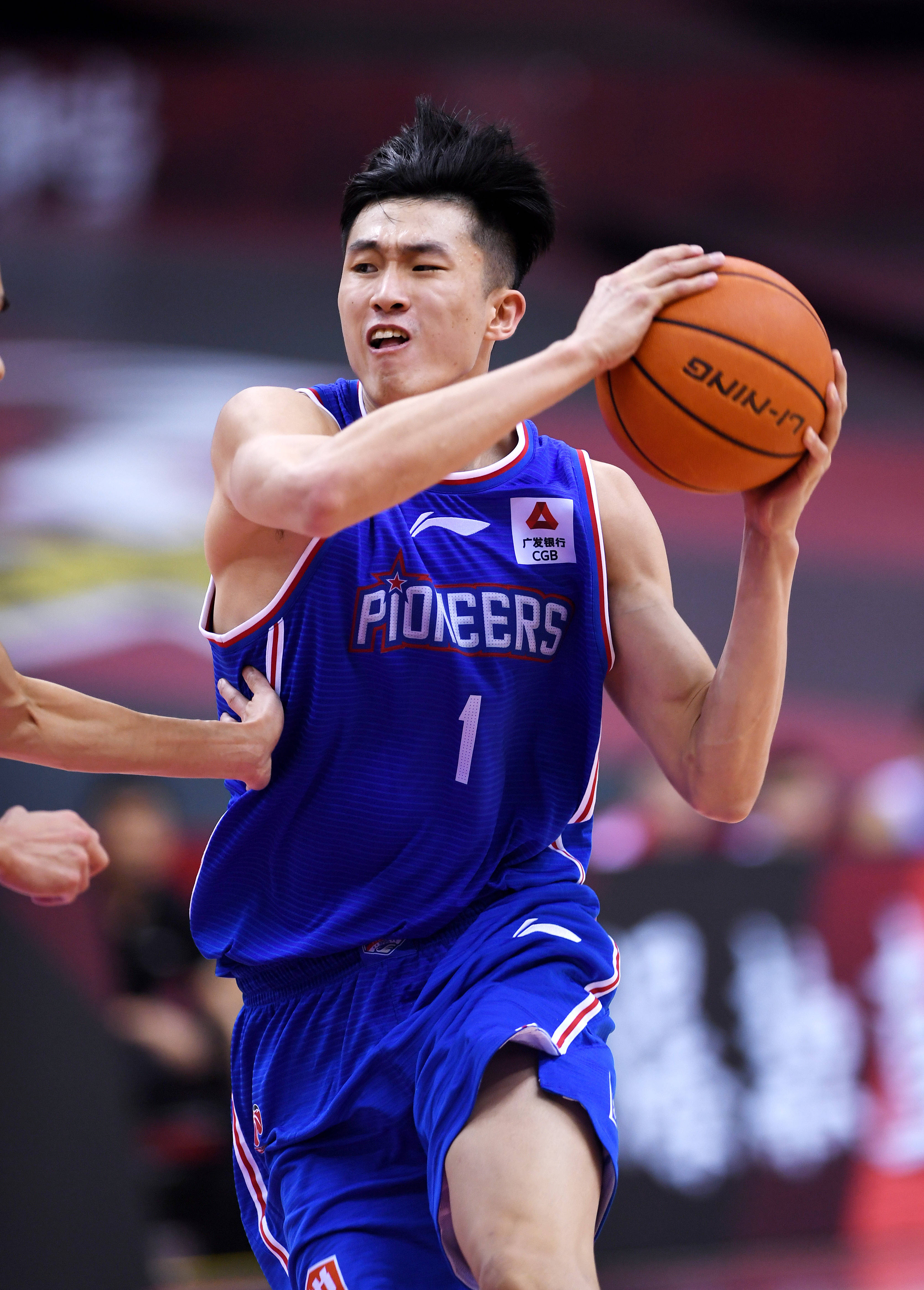 波关键冲突 波关键冲突